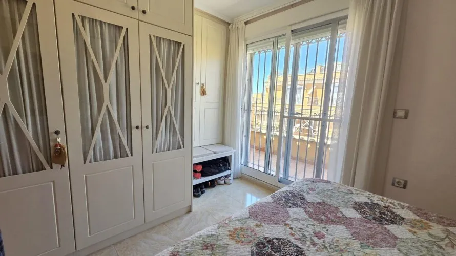 Сasa de 3 dormitorios en Torrevieja, España No. 3287 № 10
