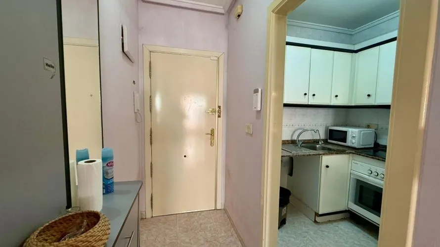 Apartamento de 2 dormitorios en Torrevieja, España No. 3312 № 6