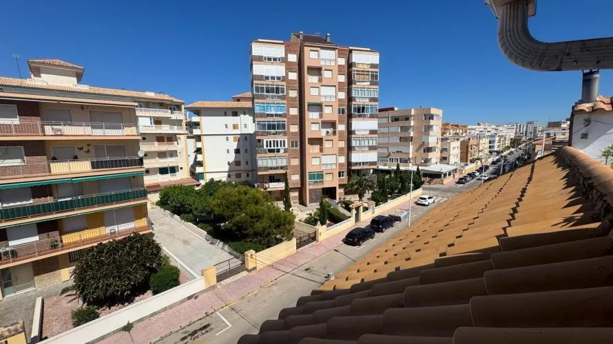 Ático de 3 dormitorios en Torrevieja, España No. 3284 № 3