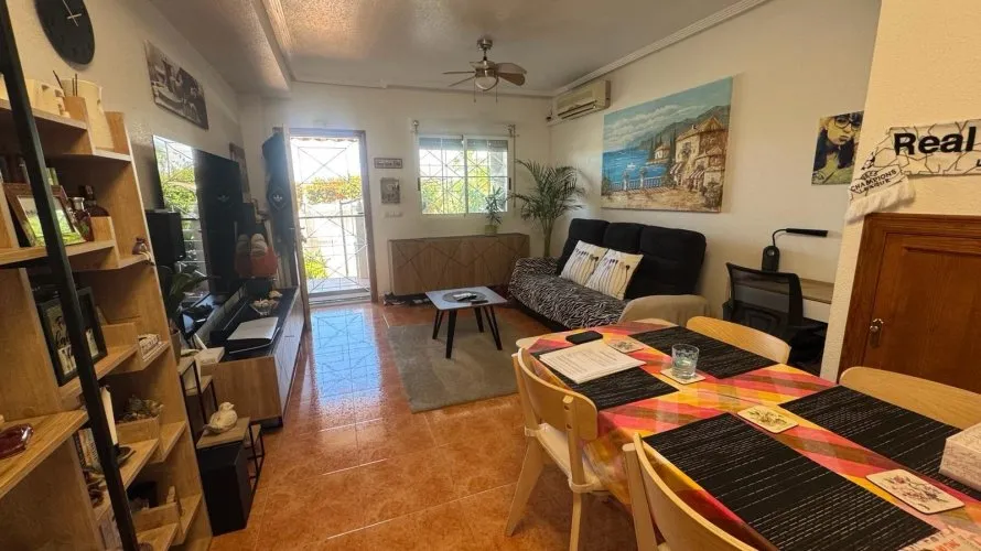 Сasa de 2 dormitorios en Torrevieja, España No. 3288 № 19
