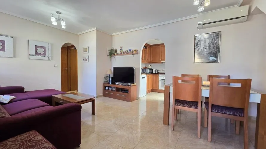 Сasa de 3 dormitorios en Torrevieja, España No. 3287 № 27