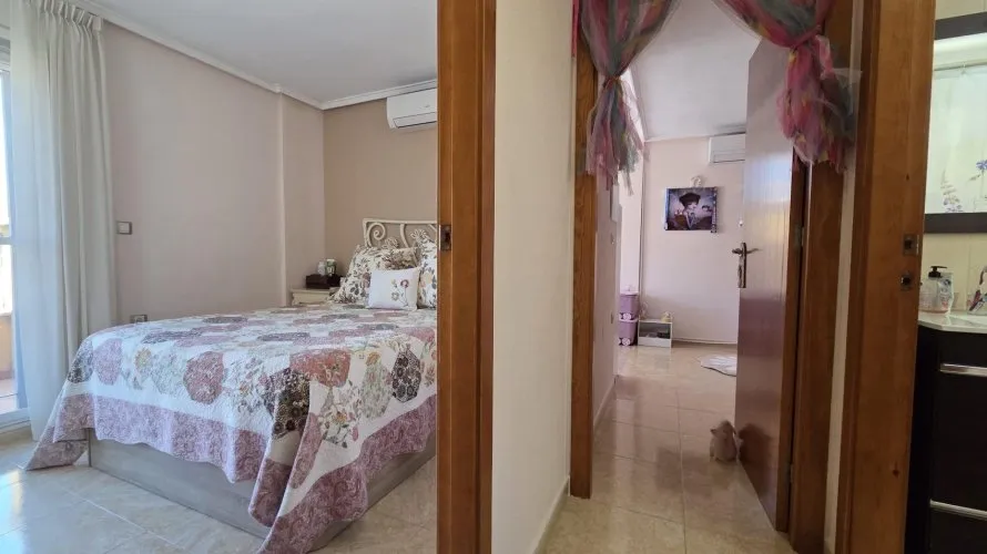 Сasa de 3 dormitorios en Torrevieja, España No. 3287 № 13