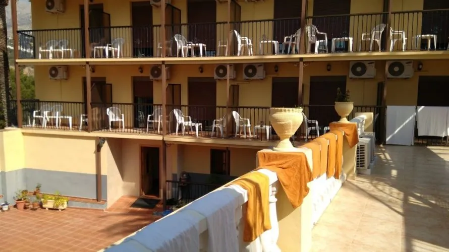 Propiedad comercial de 1200m² en Altea, España No. 3325 № 24