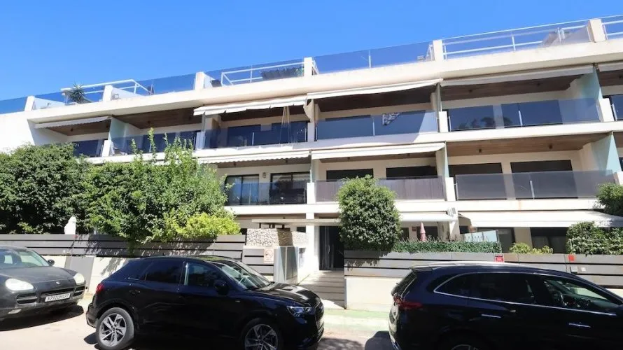 Apartamento de 2 dormitorios en Campoamor, España No. 3429 № 1