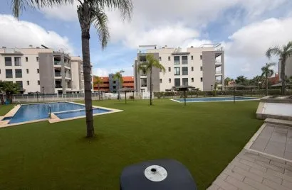 Apartamento de 76m² en Villamartin, España No. 3596