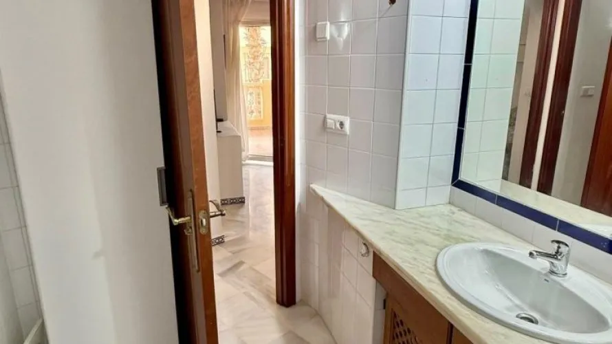 Apartamento de 2 dormitorios en Torrevieja, España No. 3599 № 8