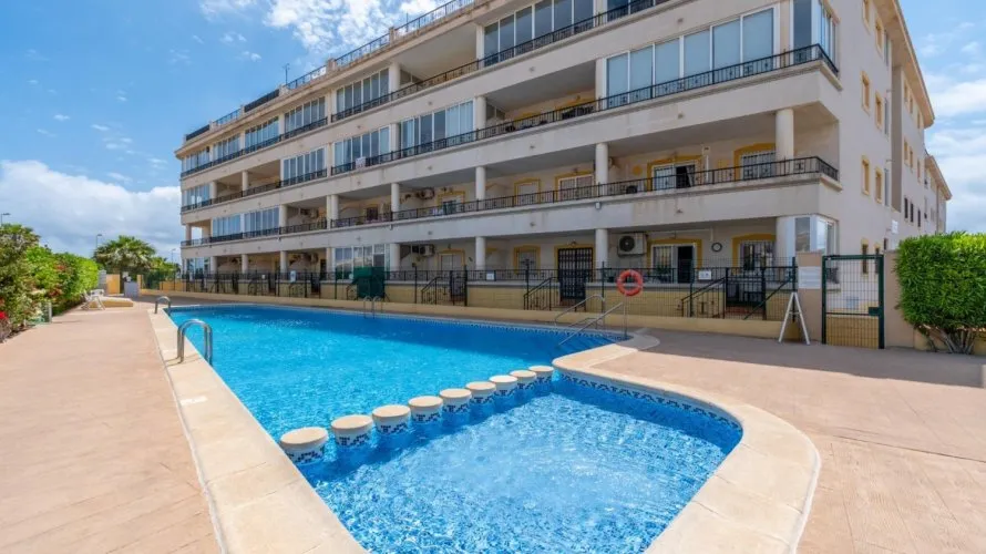 Apartamento de 68m² en Torrevieja, España No. 3614 № 1