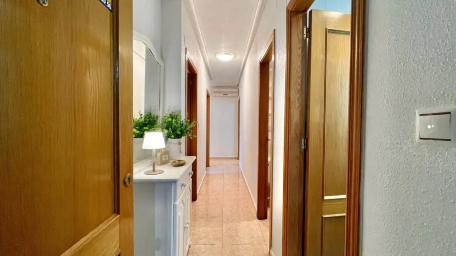 Apartamento de 2 dormitorios en Torrevieja, España No. 3543 № 25