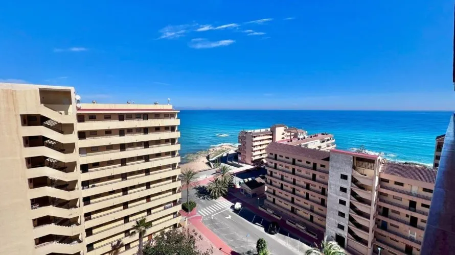 Apartamento de 65m² en Torrevieja, España No. 3607 № 3