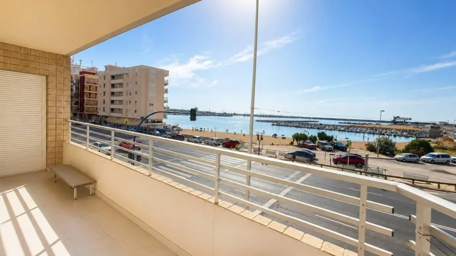 Apartamento de 2 dormitorios en Torrevieja, España No. 3574 № 16