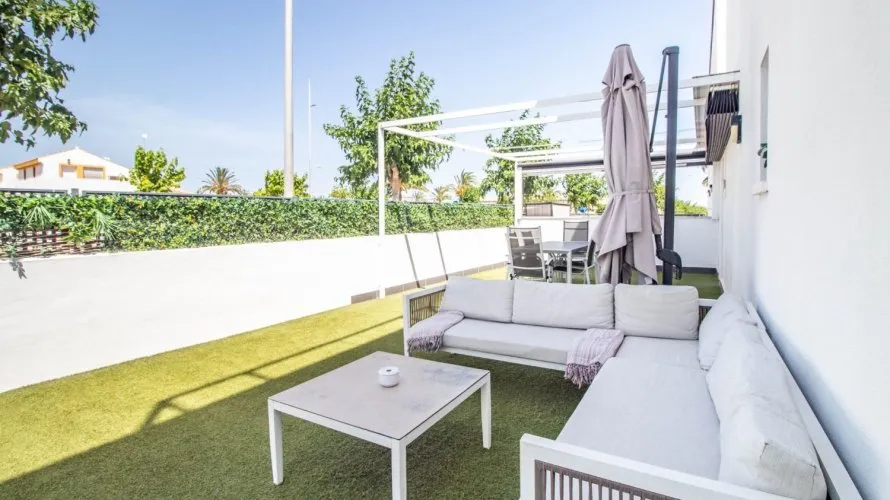 Bungalow de 65m² en Pilar de la Horadada, España No. 3613 № 1