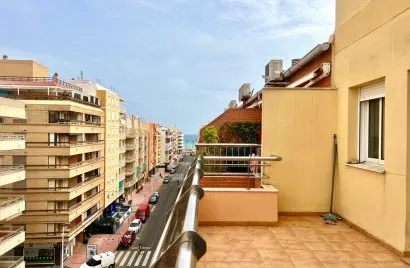Ático de 2 dormitorios en Torrevieja, España No. 3544