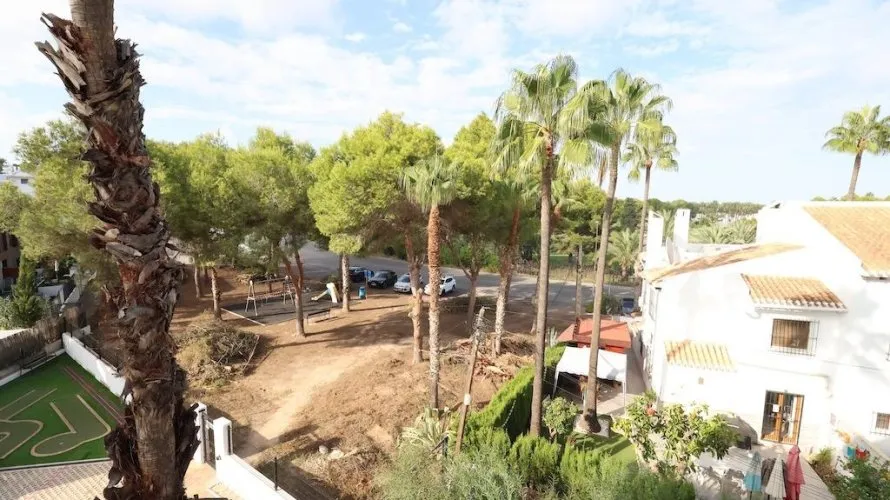 Apartamento de 2 dormitorios en Alicante, España No. 3577 № 6