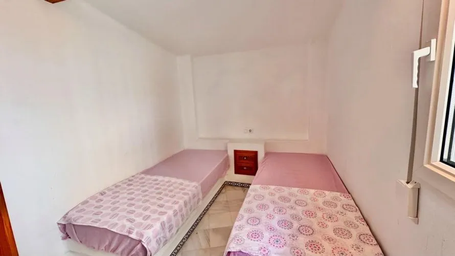 Apartamento de 2 dormitorios en Torrevieja, España No. 3598 № 1