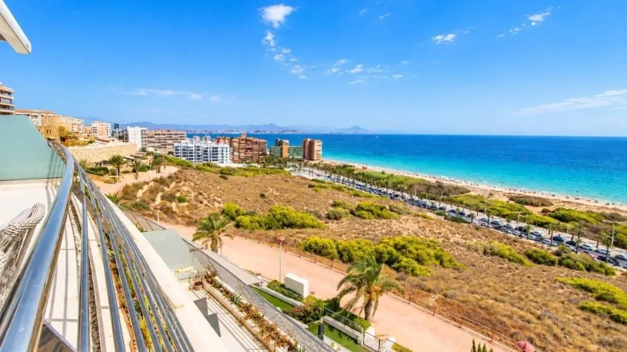 Apartamento de 153m² en Los Arenales Del Sol, España No. 3620 № 20
