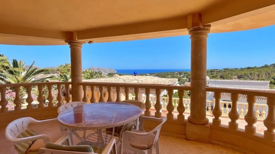 Villa de 235m² en Moraira, España No. 3627 № 1