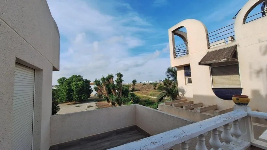 Сasa de 3 dormitorios en Torrevieja, España No. 3573 № 10