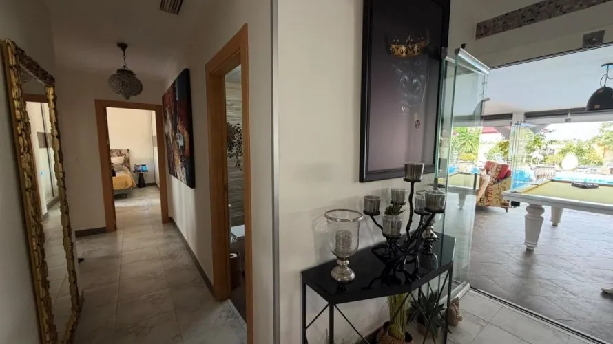 Apartamento de 4 dormitorios en Catral, España No. 3575 № 2