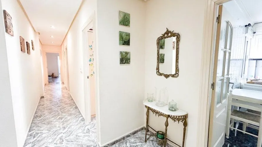Ático de 1 dormitorio en Torrevieja, España No. 3552 № 1