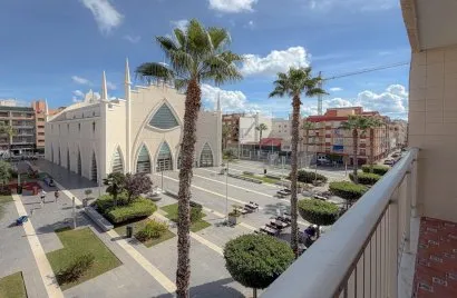 Apartamento de 1 dormitorio en Torrevieja, España No. 3636