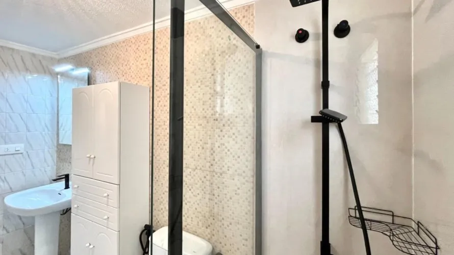 Bungalow de 2 dormitorios en Torrevieja, España No. 3631 № 4