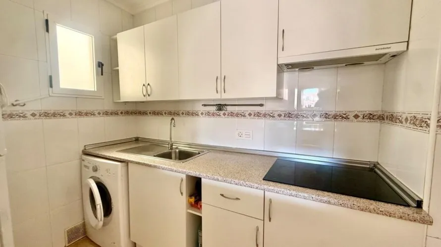 Apartamento de 1 dormitorio en Torrevieja, España No. 3579 № 16