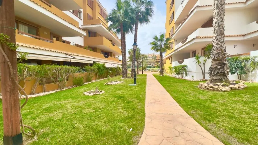 Apartamento de 84m² en Torrevieja, España No. 3609 № 3