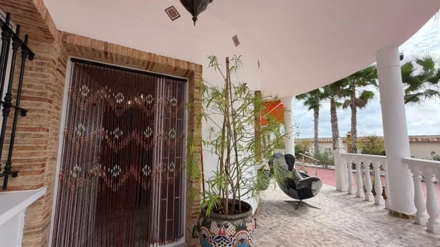 Apartamento de 4 dormitorios en Catral, España No. 3575 № 17