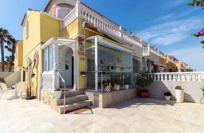 Сasa de 74m² en Cabo Roig, España No. 3612