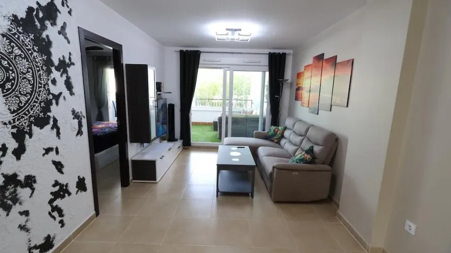 Apartamento de 2 dormitorios en Alicante, España No. 3577 № 17