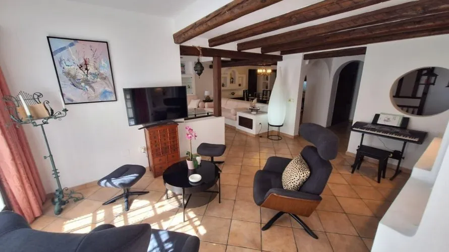 Apartamento de 2 dormitorios en Torrevieja, España No. 3549 № 22