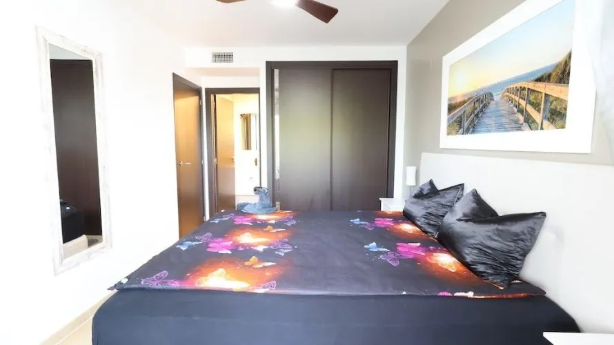 Apartamento de 2 dormitorios en Alicante, España No. 3577 № 18