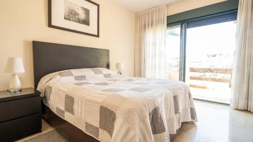 Apartment de 2 chambres à Estepona, Spain No. 659 № 21
