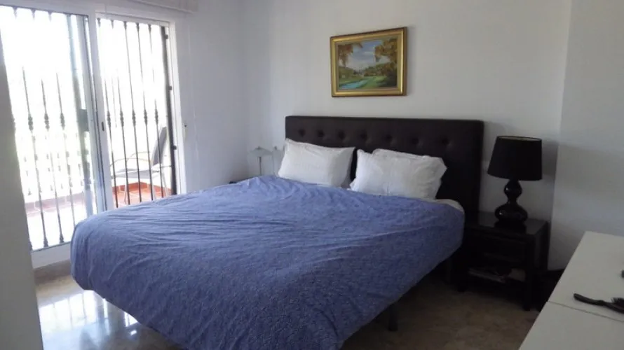 Townhouse de 5 chambres à Nueva Andalucia, Spain No. 412 № 2