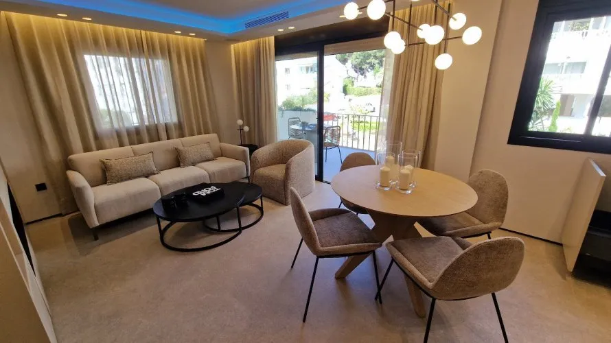 Apartment de 2 chambres à Marbella, Spain No. 692 № 1