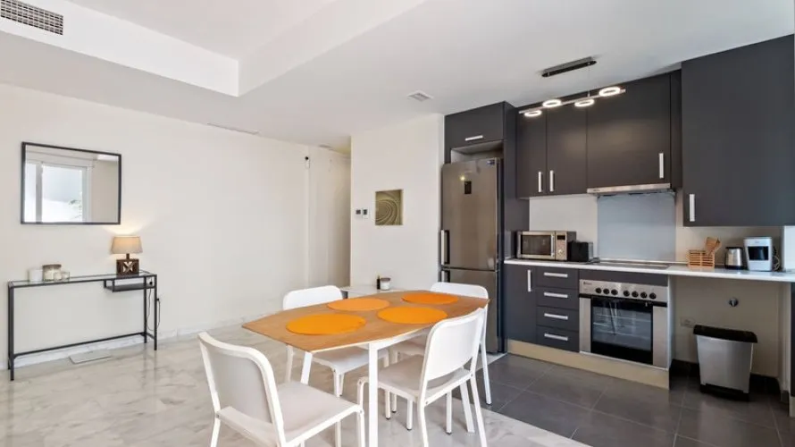 Apartment de 2 chambres à Estepona, Spain No. 862 № 27