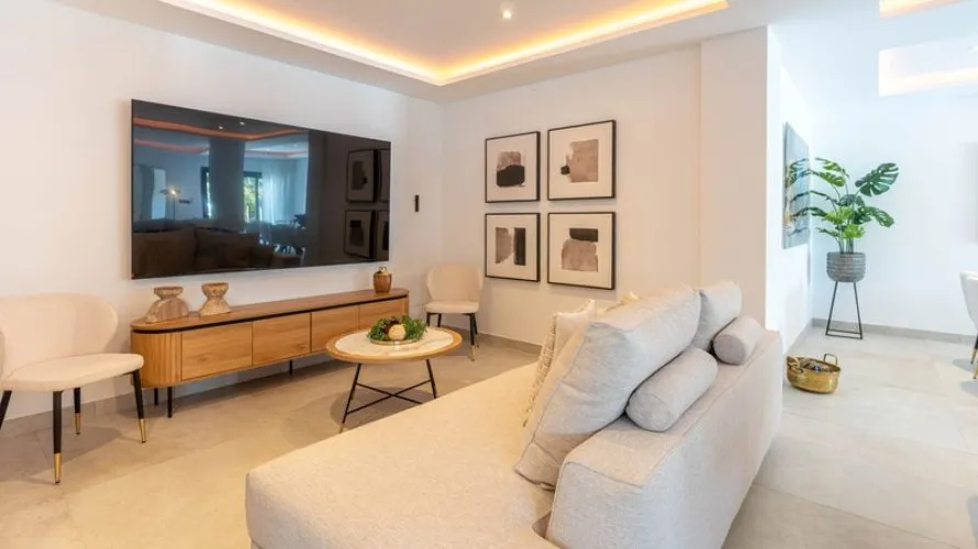 Villa de 6 chambres à Marbella, Spain No. 930 № 25