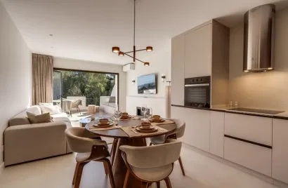 Apartment de 3 chambres à Benahavis, Spain No. 698