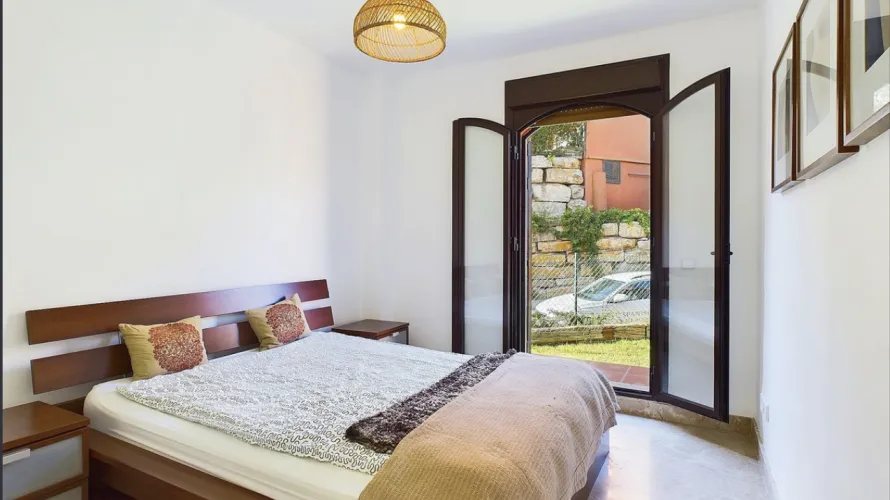 Apartment de 2 chambres à Estepona, Spain No. 611 № 5