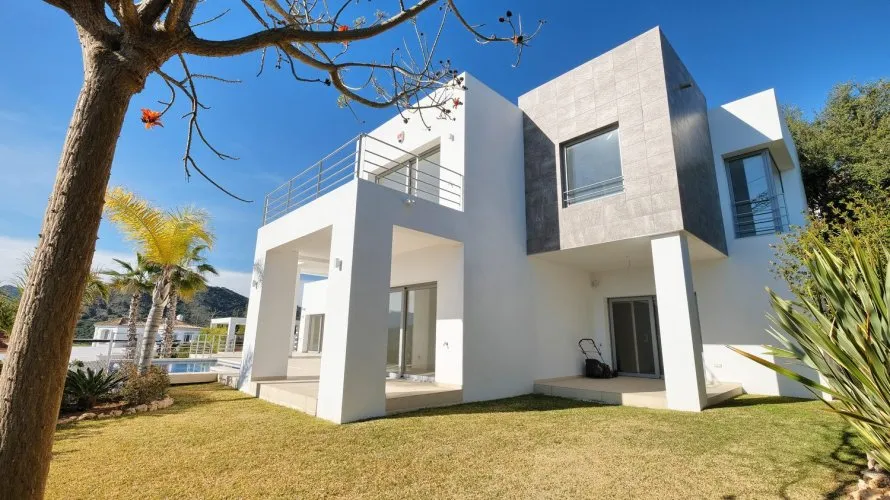 Villa de 4 chambres à Benahavis, Spain No. 389 № 16