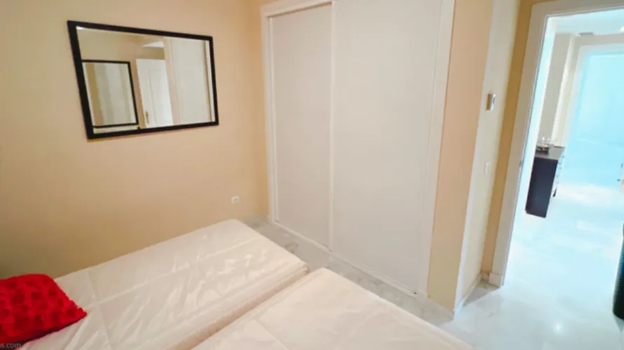 Apartment de 2 chambres à Marbella, Spain No. 1094 № 8