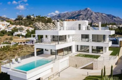 Villa de 4 chambres à Marbella, Spain No. 142