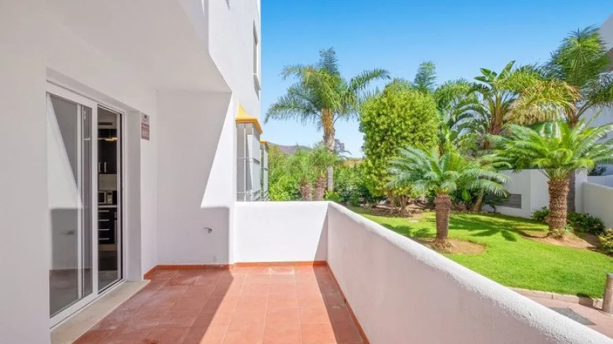 Apartment de 2 chambres à Estepona, Spain No. 862 № 23
