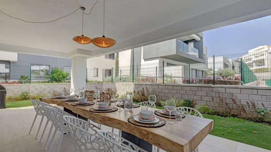 Apartment de 2 chambres à Estepona, Spain No. 862 № 2