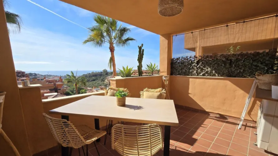 Apartment de 2 chambres à Marbella, Spain No. 973 № 1