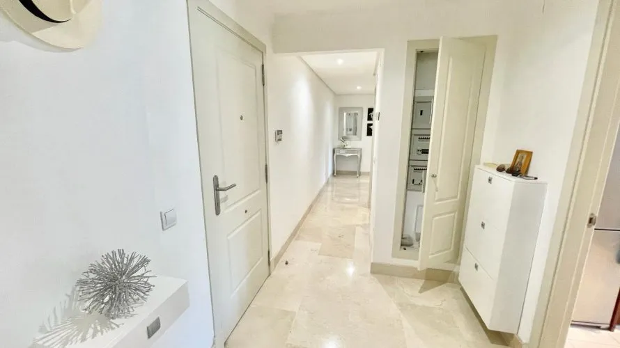 Apartment de 2 chambres à Marbella, Spain No. 342 № 10