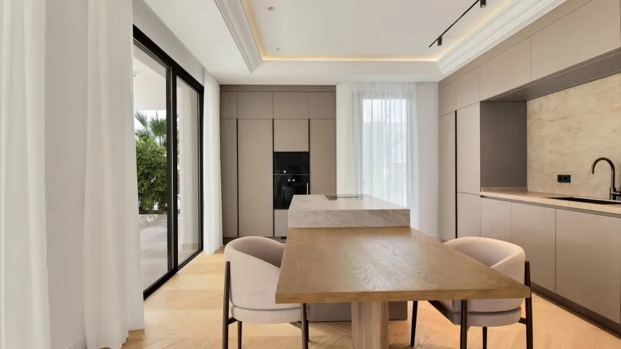 Villa de 6 chambres à Marbella, Spain No. 388 № 1