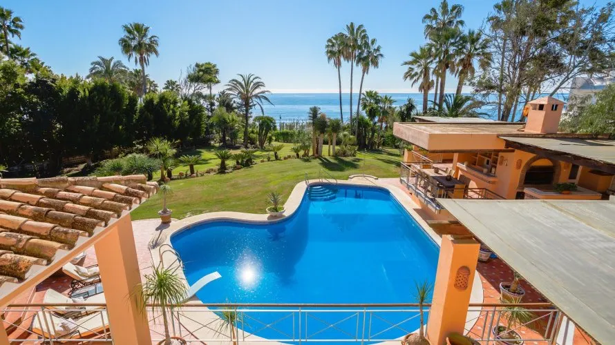 Villa de 8 chambres à Estepona, Spain No. 401 № 8