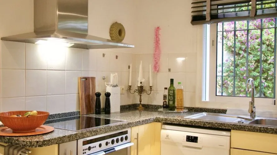 Apartment de 2 chambres à Marbella, Spain No. 793 № 17