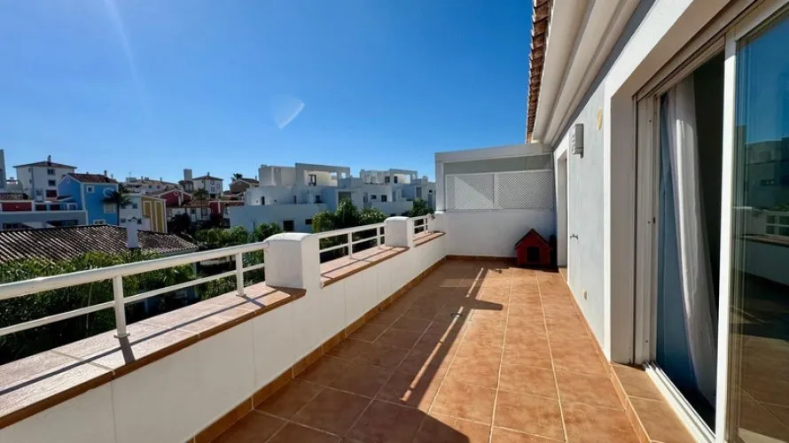 Apartment de 2 chambres à Cortes (San Pedro De Alcantara), Spain No. 654 № 11